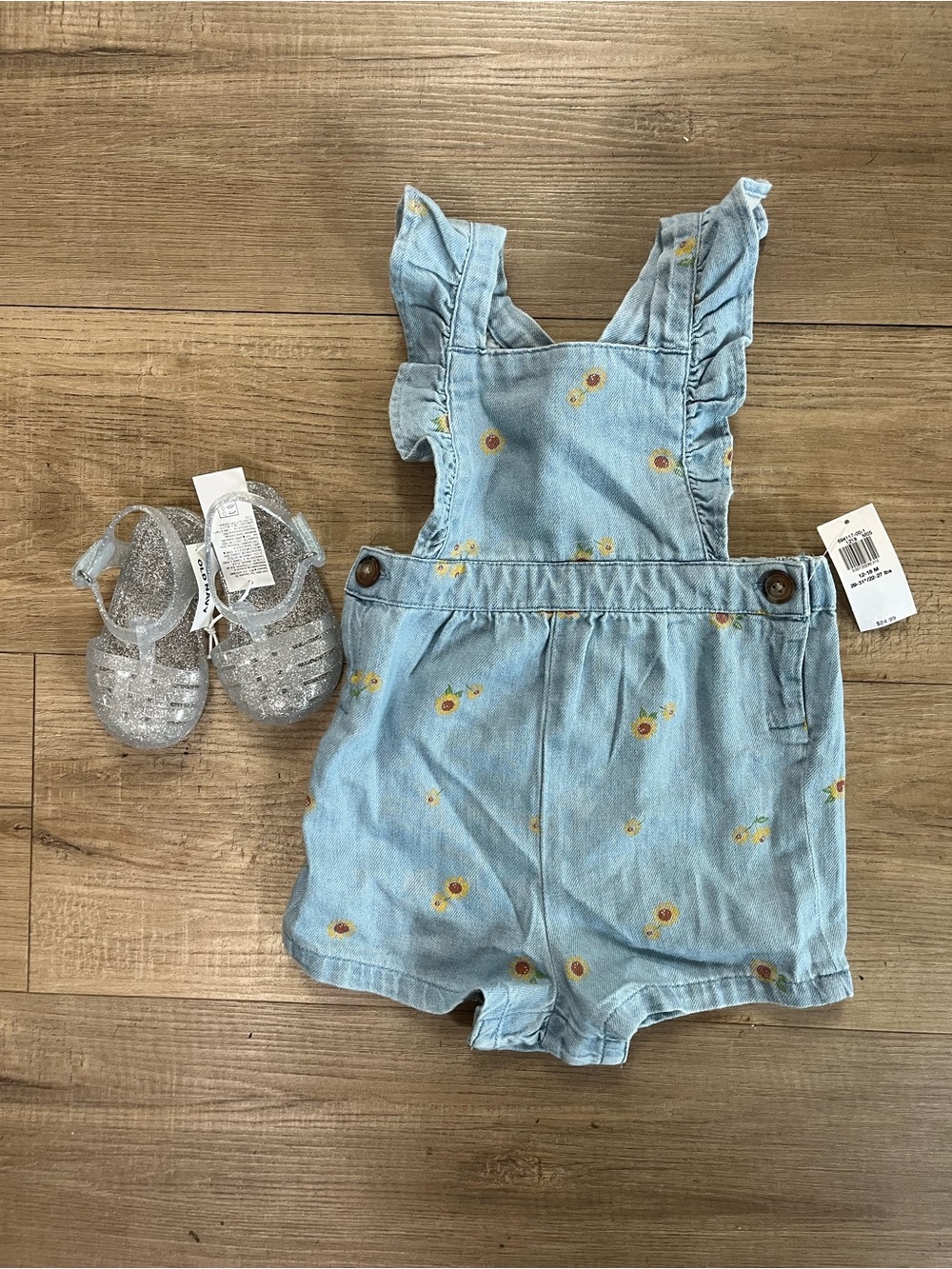 NWT Old Navy Light Blue Floral Denim Overalls Shorts and Jelly Sandals